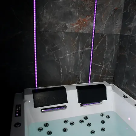 Loveroom La Petite Avec Appartamento *