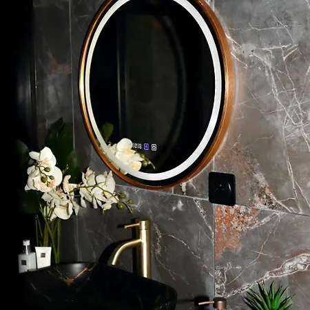 Loveroom La Petite Avec Appartamento