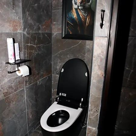 Loveroom La Petite Avec Appartement *