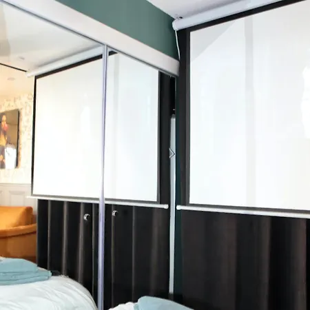 Loveroom La Petite Avec * Brest