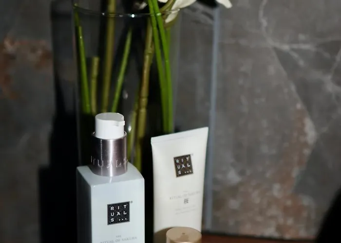 Apartman Loveroom La Petite Avec