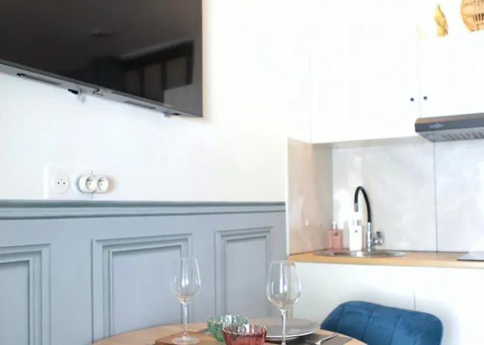 Loveroom La Petite Avec Apartman Breszt